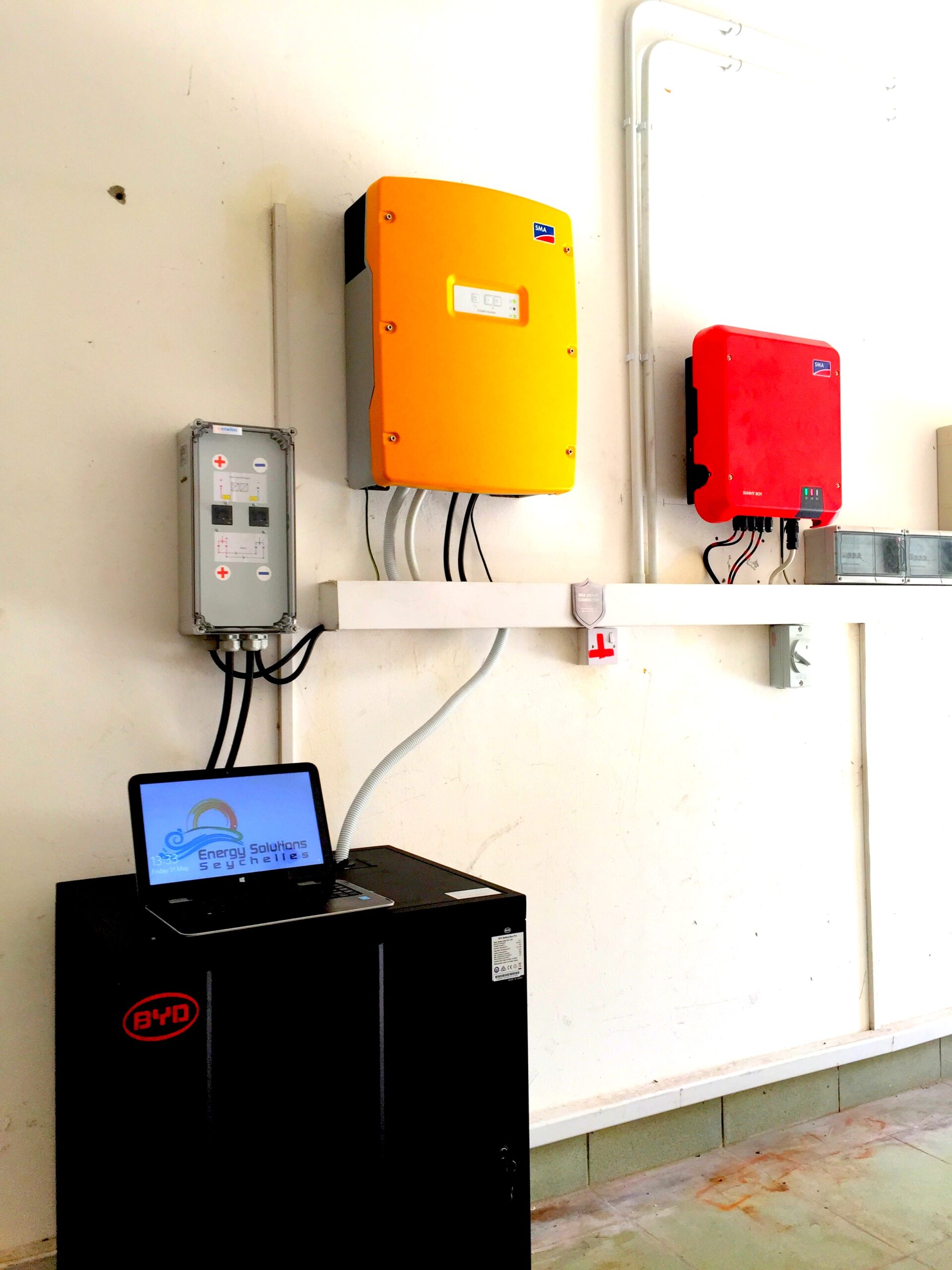 off-grid solar pv system and lithium batteries